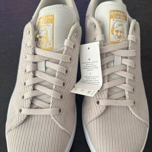 Adidas Stan Smith Cream/Beige Corduroy Sneakers. NWT. Sz 9.5